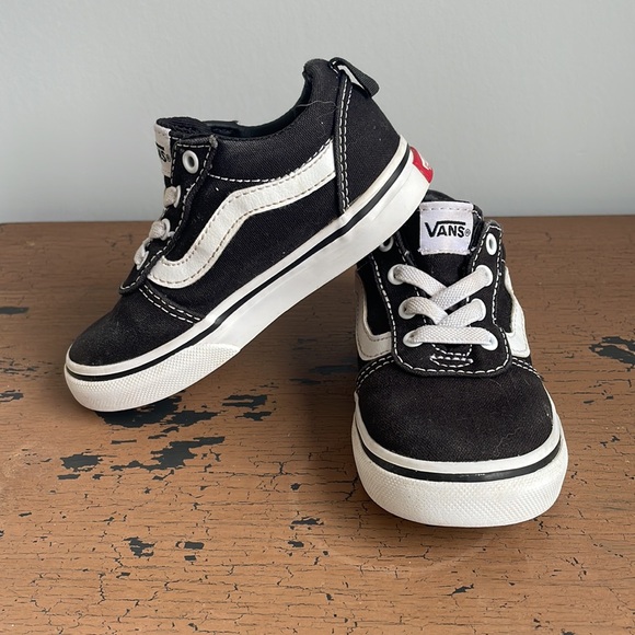 Vans Old Skool Shoes Sneakers Toddler Size 7 Black and White Lace Up - Picture 4 of 8